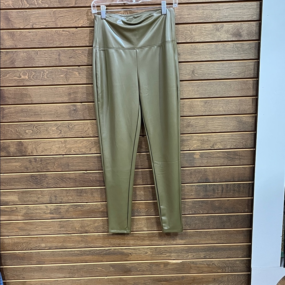 Zenana Outfitters Olive Green Leggings